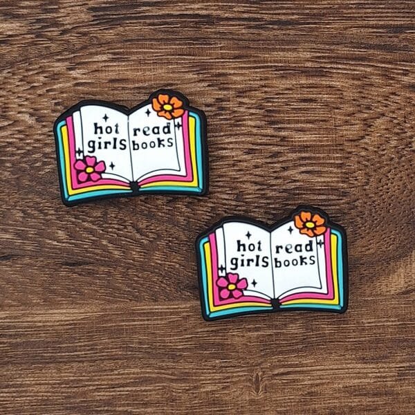 Hot girls read books Silicone Focal Bead